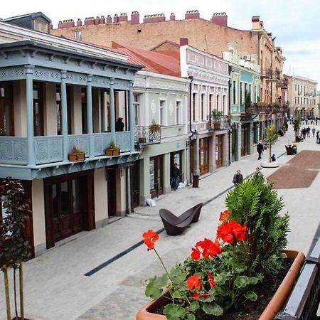 Comfortable Flat In Central Тбилиси Екстериор снимка