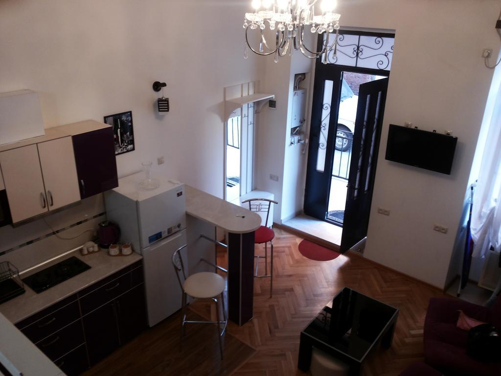 Comfortable Flat In Central Тбилиси Стая снимка