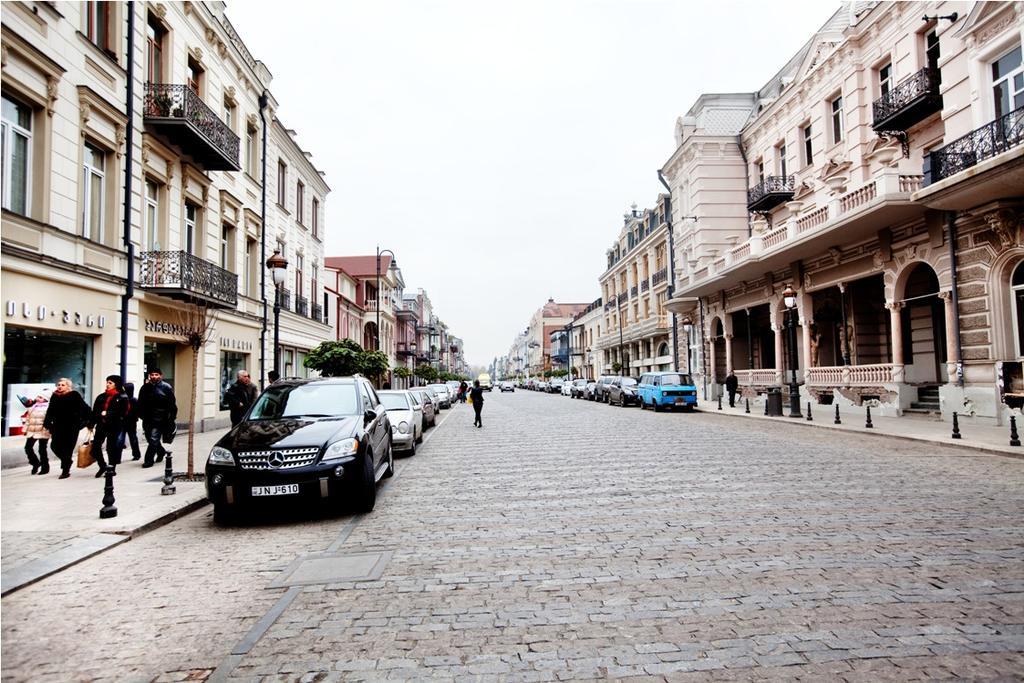 Comfortable Flat In Central Тбилиси Стая снимка