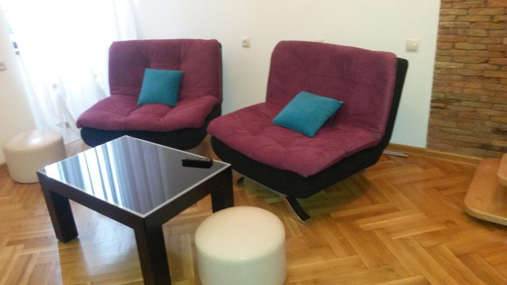 Comfortable Flat In Central Тбилиси Стая снимка